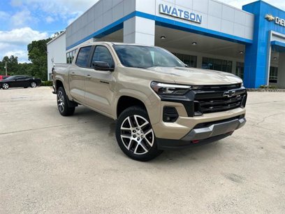 Used 2023 Chevrolet Colorado Z71 w/ Z71 Convenience Package 2