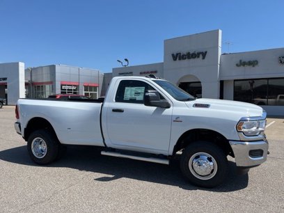 New 2024 RAM 3500 Tradesman w/ Chrome Appearance Group