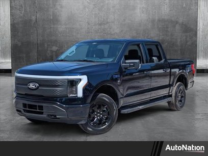 New 2025 Ford F150 Lightning XLT w/ Max Trailer Tow Package