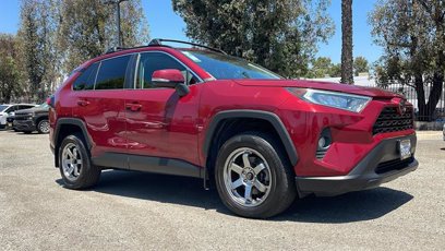 Used 2019 Toyota RAV4 XLE w/ Carpet Mat Package