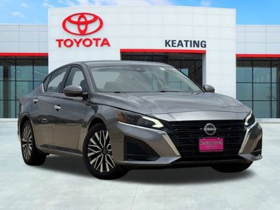 Used 2023 Nissan Altima 2.5 SV