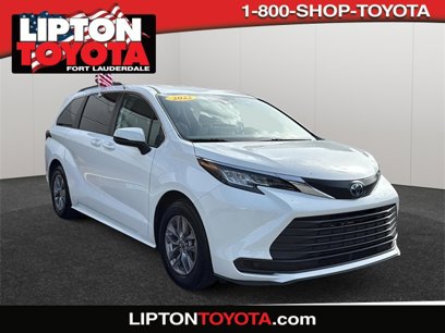Used 2022 Toyota Sienna LE