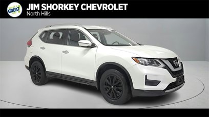 Used 2017 Nissan Rogue SV
