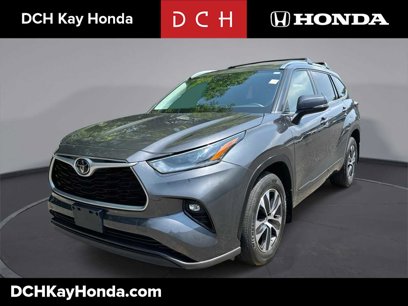 Used 2021 Toyota Highlander XLE