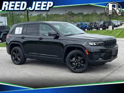 Used 2023 Jeep Grand Cherokee Altitude