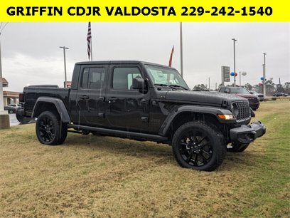 New 2025 Jeep Gladiator Sport