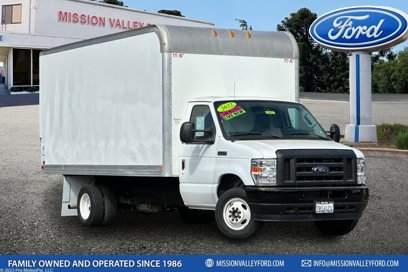 Used 2022 Ford E-450 and Econoline 450 Super Duty w/ Power Windows & Locks Group
