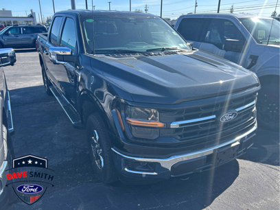 New 2025 Ford F150 XLT w/ Equipment Group 302A MID