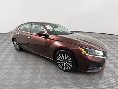 Used 2023 Nissan Altima 2.5 SV