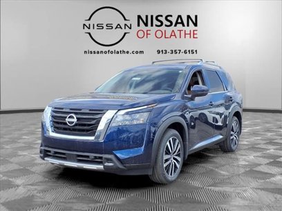 New 2025 Nissan Pathfinder Platinum w/ Cargo Package
