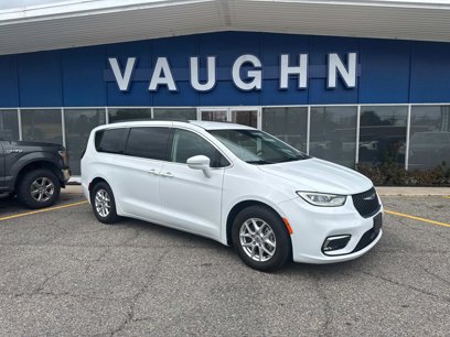 Used 2022 Chrysler Pacifica Touring-L
