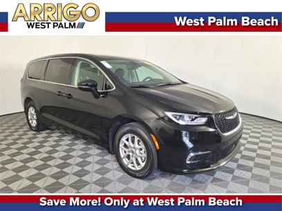 Certified 2024 Chrysler Pacifica Touring-L