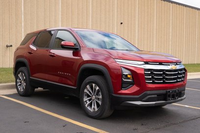 New 2025 Chevrolet Equinox LT