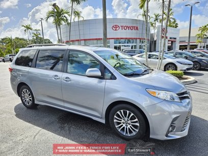 Used 2018 Toyota Sienna XLE
