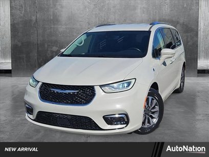 Used 2021 Chrysler Pacifica Touring-L