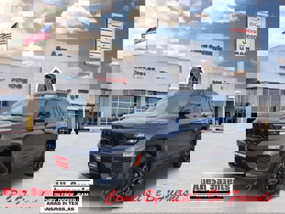 New 2025 Jeep Grand Cherokee Altitude