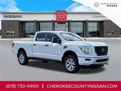 New 2024 Nissan Titan SV w/ SV Convenience Package