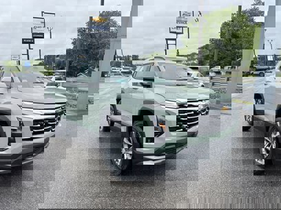 New 2025 Chevrolet Equinox LT w/ Safety and Technology Package