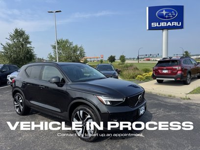 Used 2025 Volvo XC40 B5 Plus