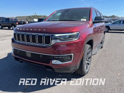 New 2025 Jeep Wagoneer 4WD w/ HD Trailer Tow Package