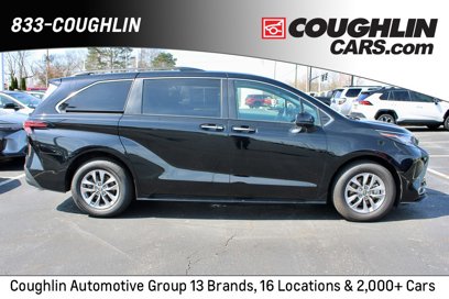 Used 2022 Toyota Sienna XLE w/ XLE Plus Package