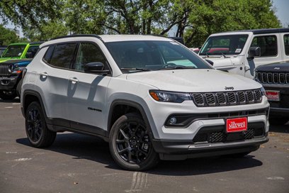 New 2025 Jeep Compass Latitude w/ Altitude Special Edition