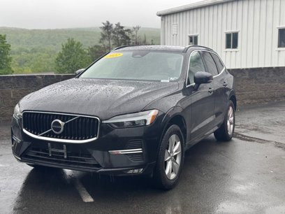 Used 2022 Volvo XC60 B5 Momentum
