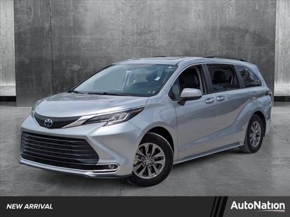 Used 2021 Toyota Sienna XLE w/ XLE Plus Package