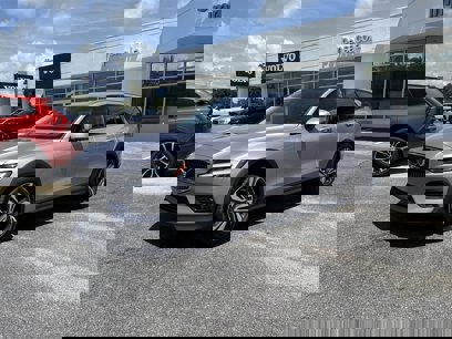 New 2026 Volvo V60 B5 Cross Country Plus w/ Protection Package Premier