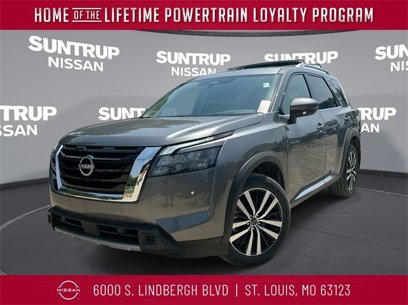 New 2025 Nissan Pathfinder Platinum w/ Cargo Package