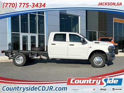 New 2025 RAM 3500 Tradesman w/ Chrome Appearance Group