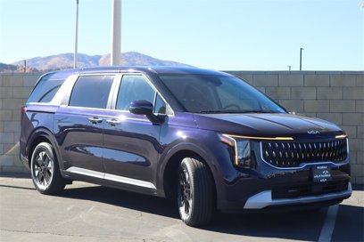 New 2025 Kia Carnival LXS