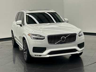 Used 2022 Volvo XC90 T5 Momentum w/ Climate Package