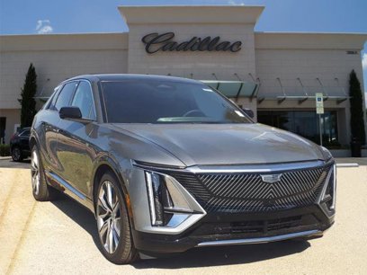 New 2025 Cadillac Lyriq Luxury