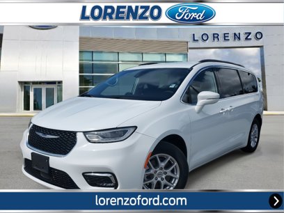 Used 2022 Chrysler Pacifica Touring-L
