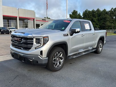 Used 2022 GMC Sierra 1500 SLT w/ SLT Premium Plus Package