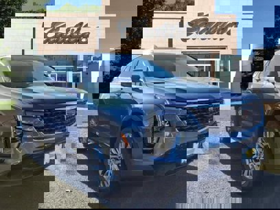 New 2025 Cadillac XT4 Premium Luxury w/ Cold Weather Package