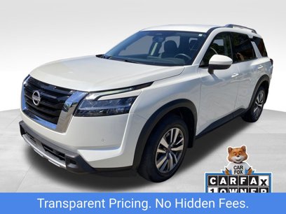 Used 2023 Nissan Pathfinder SL