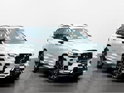 Certified 2025 Volvo XC60 B5 Core w/ Protection Package Premier