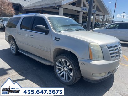 Used 2007 Cadillac Escalade ESV AWD w/ Information Package