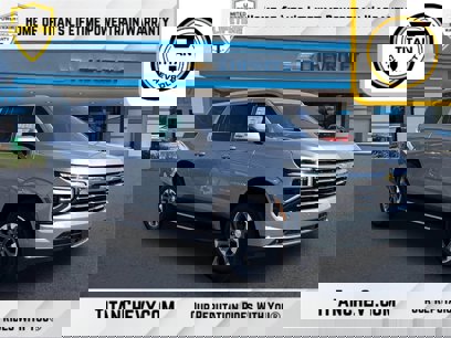 New 2025 Chevrolet Suburban LT w/ Advanced Technology Package