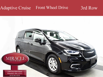 Used 2023 Chrysler Pacifica Limited