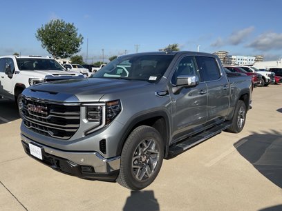 New 2025 GMC Sierra 1500 SLT