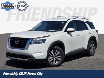 Used 2023 Nissan Pathfinder SL w/ Cargo Package