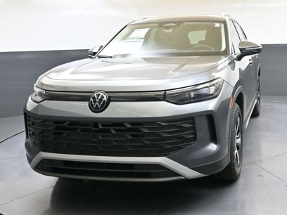 New 2025 Volkswagen Tiguan SE