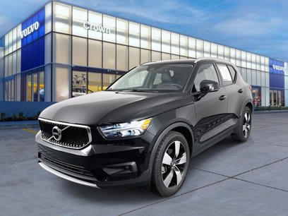 Used 2021 Volvo XC40 T4 Momentum w/ Protection Package Premier
