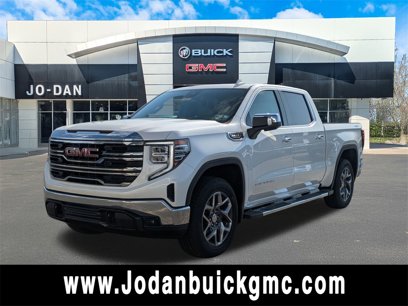 New 2025 GMC Sierra 1500 SLT w/ SLT Convenience Package