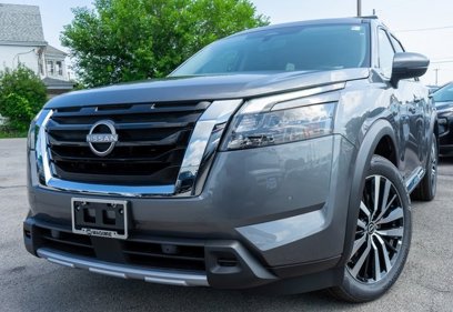 New 2025 Nissan Pathfinder Platinum