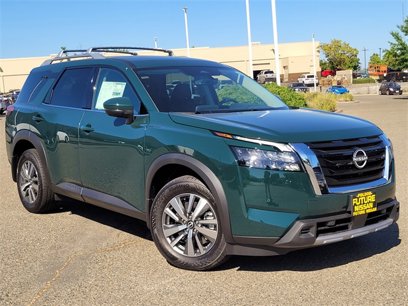 New 2025 Nissan Pathfinder SL