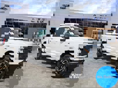 New 2023 Ford F150 Lightning Lariat w/ Tow Technology Package
